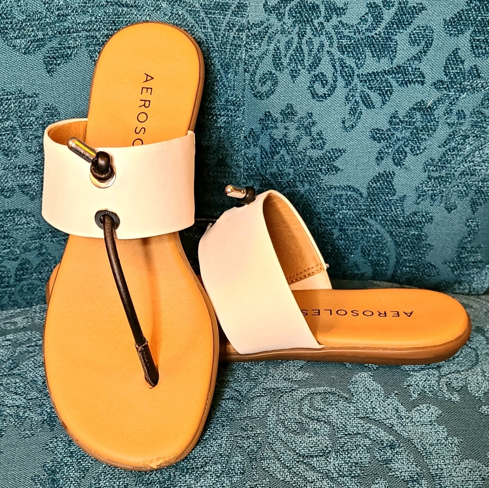 💕 Aerosoles Sandals 💕
